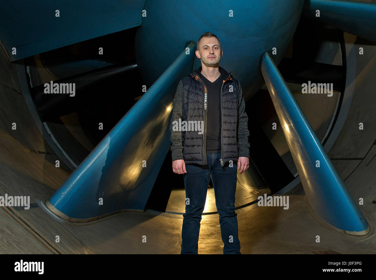 Paolo Eremenko, CTO di Airbus, gruppo a gruppo di Airbus, Filton, Bristol, Regno Unito, nella galleria del vento. Foto Stock