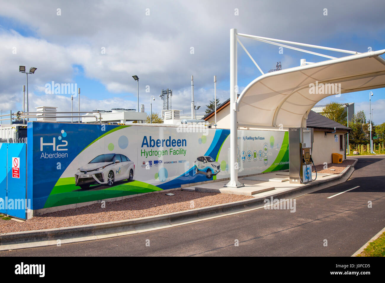 H2 Fuellingthe futuro. Regno Unito prima della produzione di idrogeno bus e stazione di rifornimento, Aberdeen Scotland, Regno Unito Foto Stock