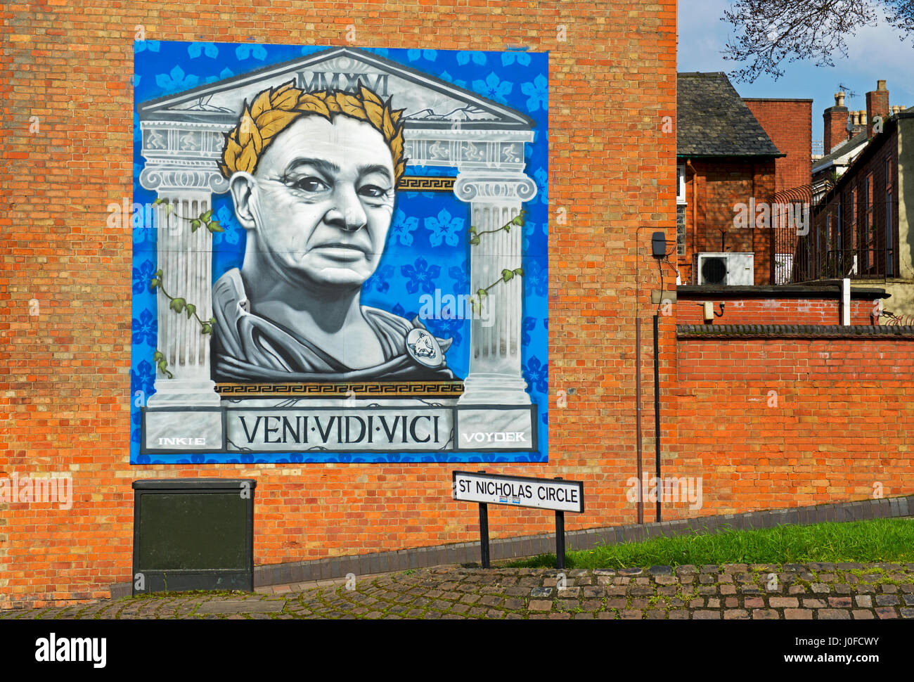 Un murale di Leicester City football manager, Claudio Ranieri, sulla parete del forno Brucciani, Leicester, Leicestershire, England Regno Unito Foto Stock