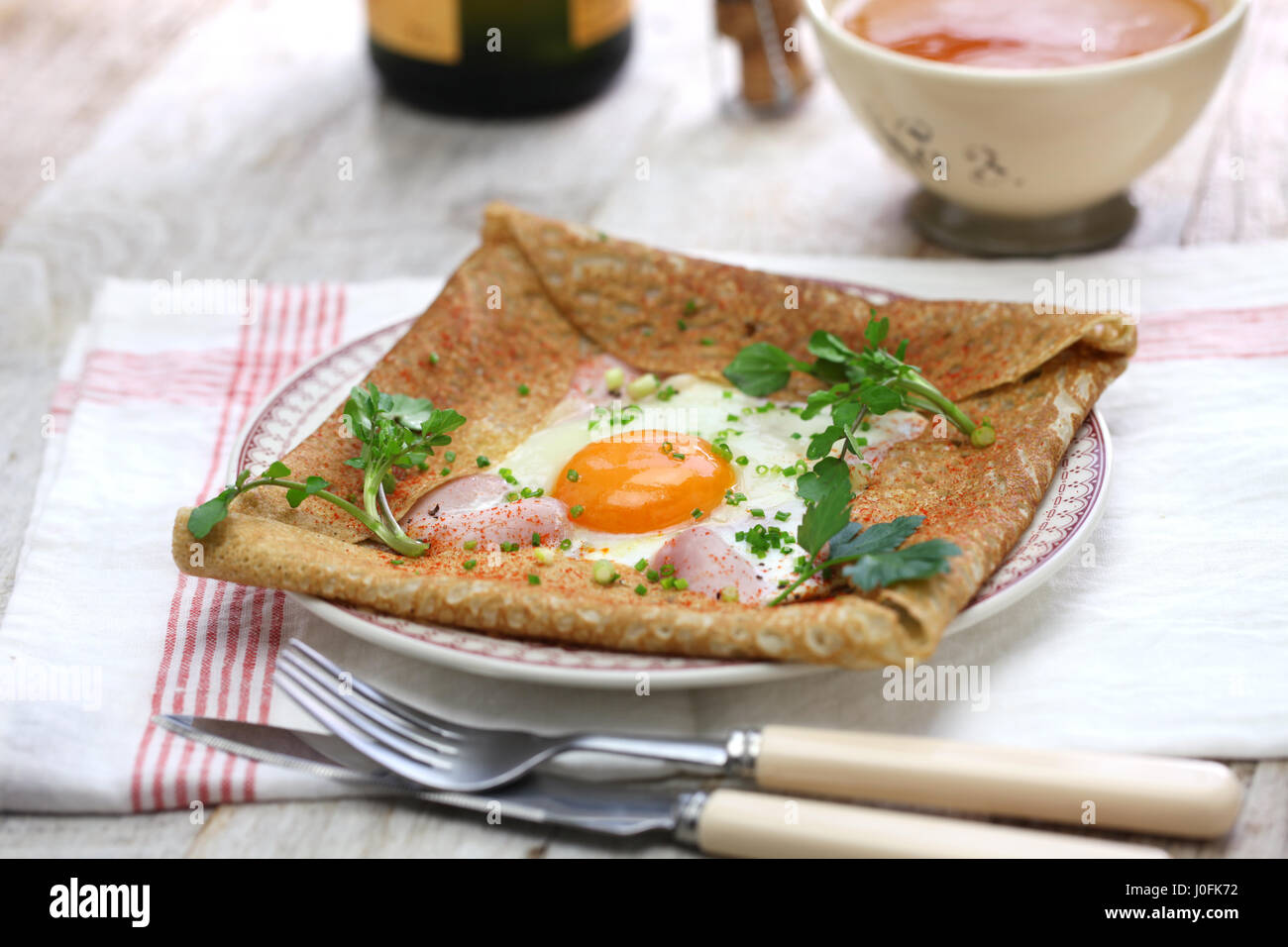 Galette sarrasin, grano saraceno crêpe francesi cucina brittany Foto Stock
