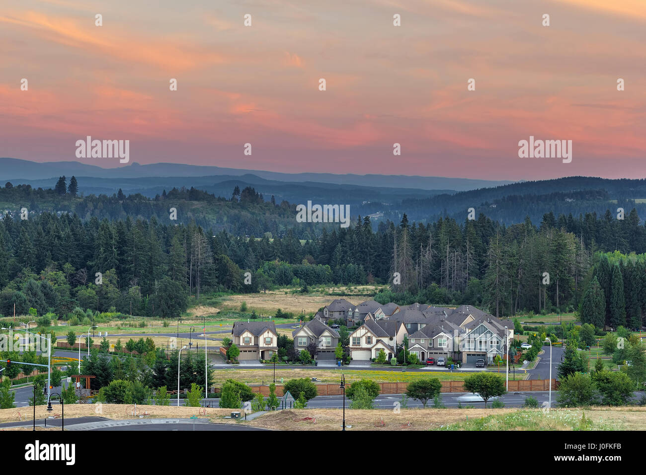 Nuovo alloggiamento sviluppo suburbano nella città di Happy Valley Oregon Foto Stock