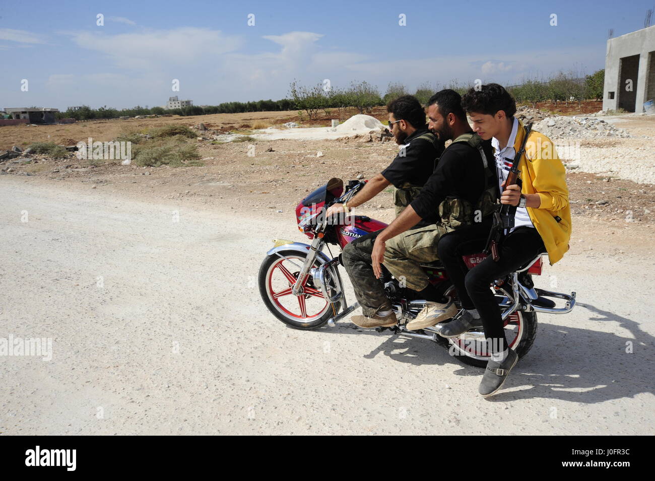 Il Libero esercito siriano, la principale fazione ribelle che combatte contro il Presidente Bashar al-Assad governo. Azaz una città stegic circa trenta chilometri a nord-nort Foto Stock