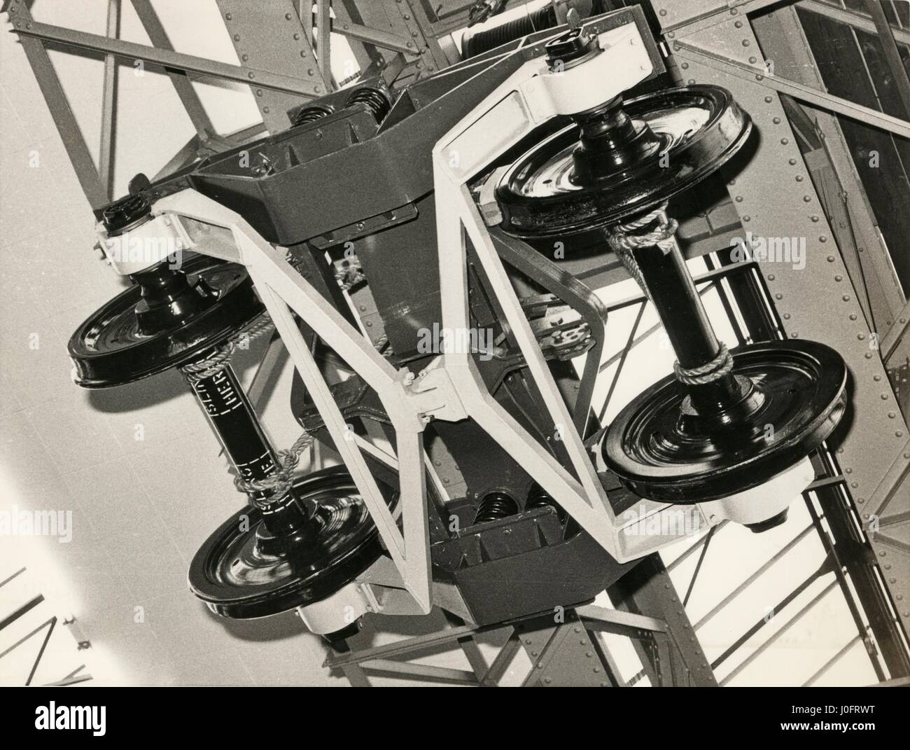 Manometro misuratore di cross-controventata carrello costruito dalla British Rail Engineering Ltd Foto Stock