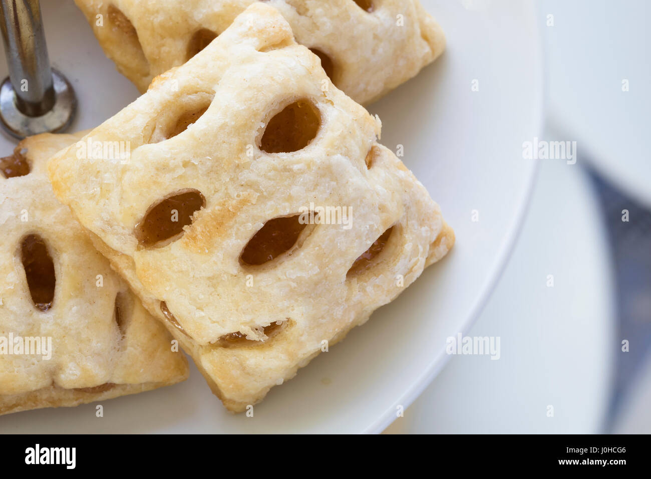 Allettante riempito di apple mini strudel. Foto Stock