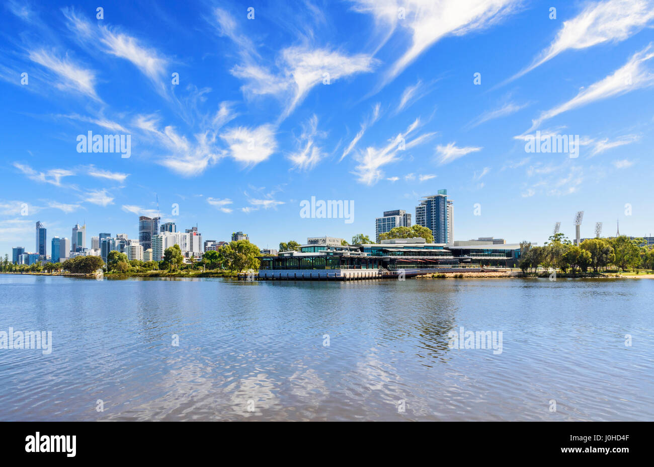 La città di Perth skyline vedute Ku De Ta in sul punto di sviluppo, punto Fraser, Perth, Western Australia Foto Stock