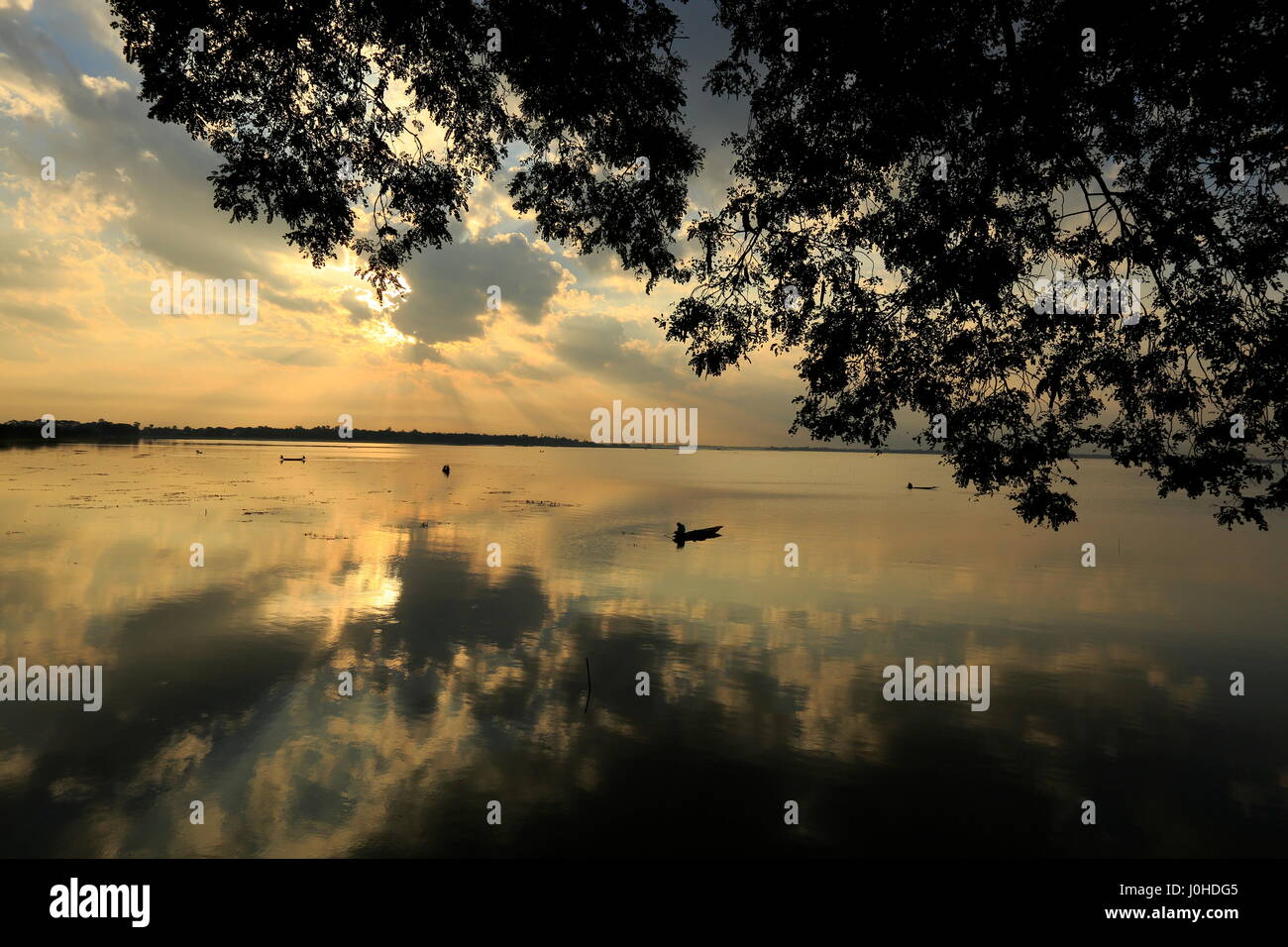 Sunrise in Tanguar Howr Sunamganj, Bangladesh. Foto Stock
