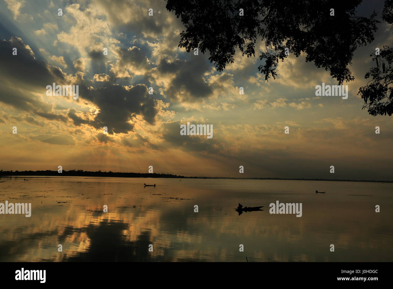 Sunrise in Tanguar Howr Sunamganj, Bangladesh. Foto Stock