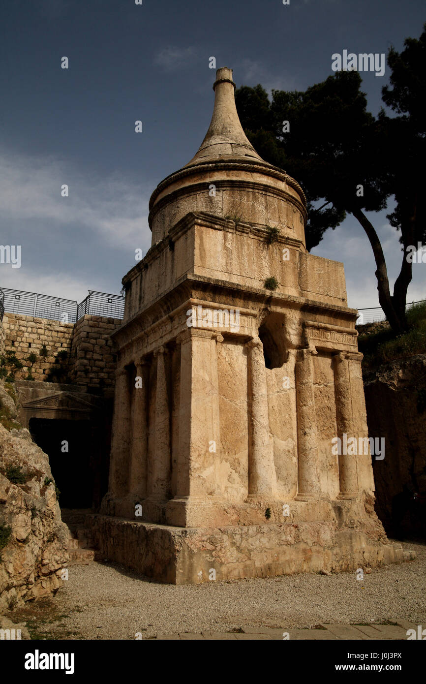 Yad Avshalom, la tomba di Assalonne anche chiamato Absalom pilastro è attribuito al tipo di Davide figlio Absalom ma è veramente un secolo d.c. tomba. Foto Stock