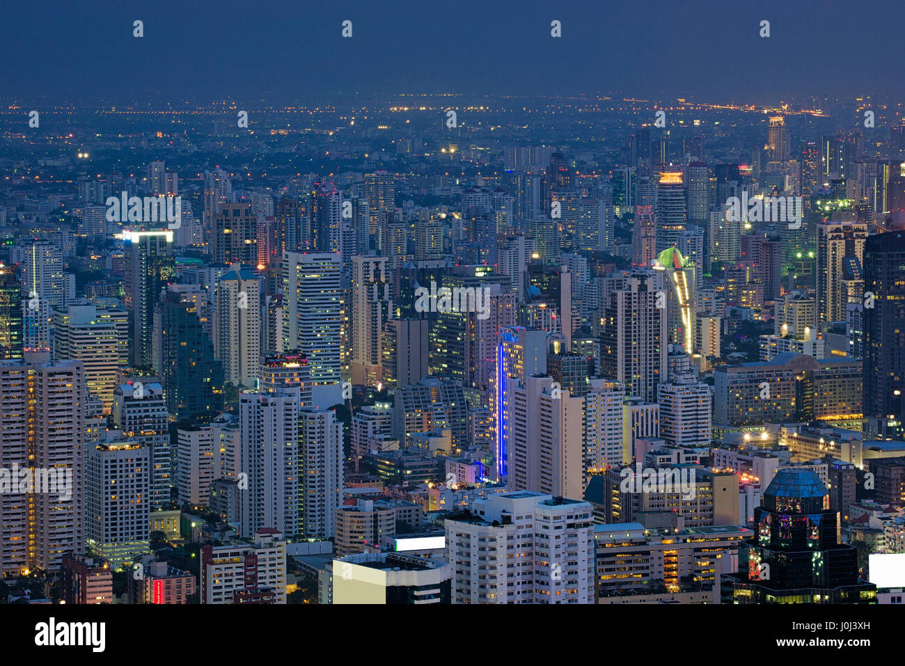 Città di Bangkok di notte, Thailandia Foto Stock