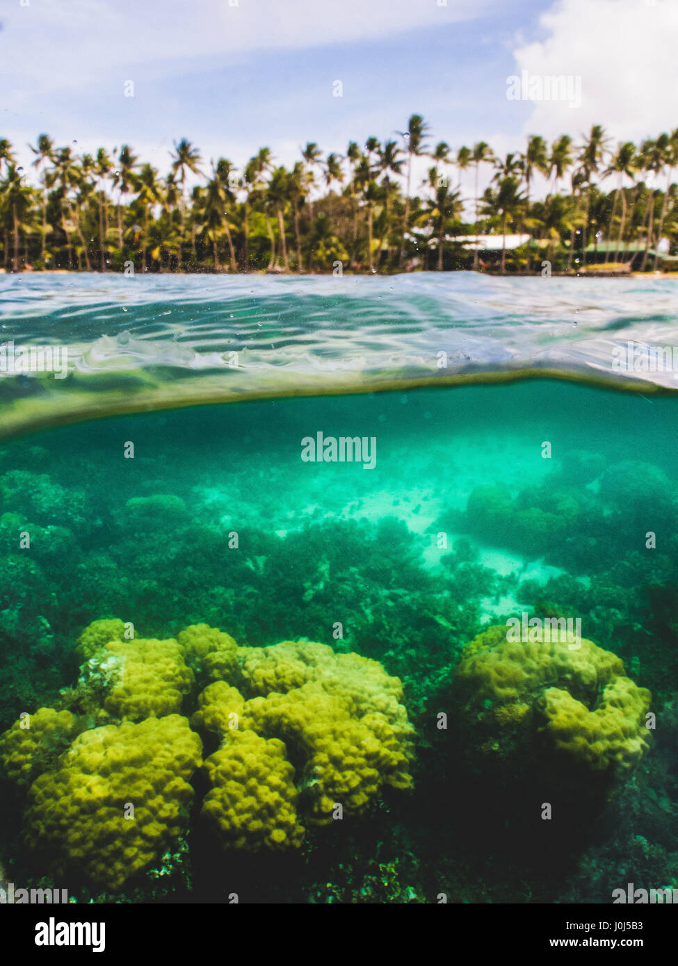 Weno, Micronesia. 18 Febbraio, 2016. Il Truk Laguna e spiagge. Credito: Alessandro Bosio/Pacific Press/Alamy Live News Foto Stock