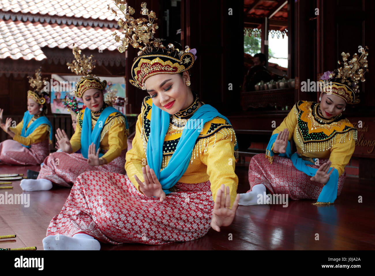 Il malese Gamelan ballerini in Terengganu, Malaysia Foto Stock