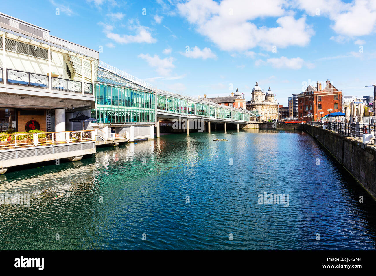 Kingston upon Hull, Hull City East Riding of Yorkshire, Inghilterra, Regno Unito fuori dall esterno del Princes Quay shopping center Hull negozi di shopping Foto Stock
