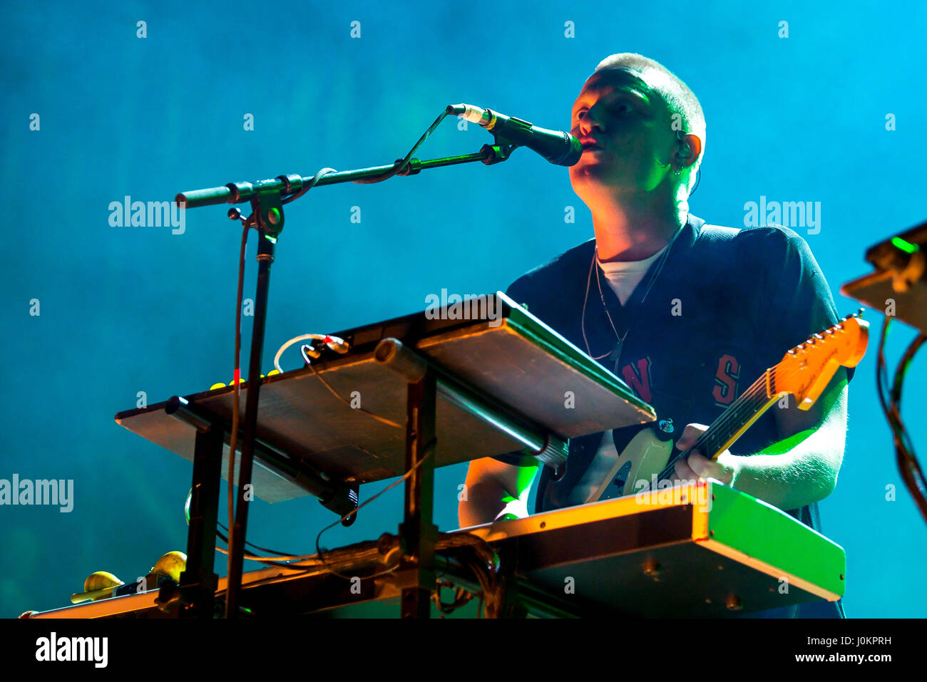 MADRID - Sep 10: Jungle (anima moderna band) eseguire in concerto a Dcode Music Festival il 10 settembre 2016 a Madrid, Spagna. Foto Stock