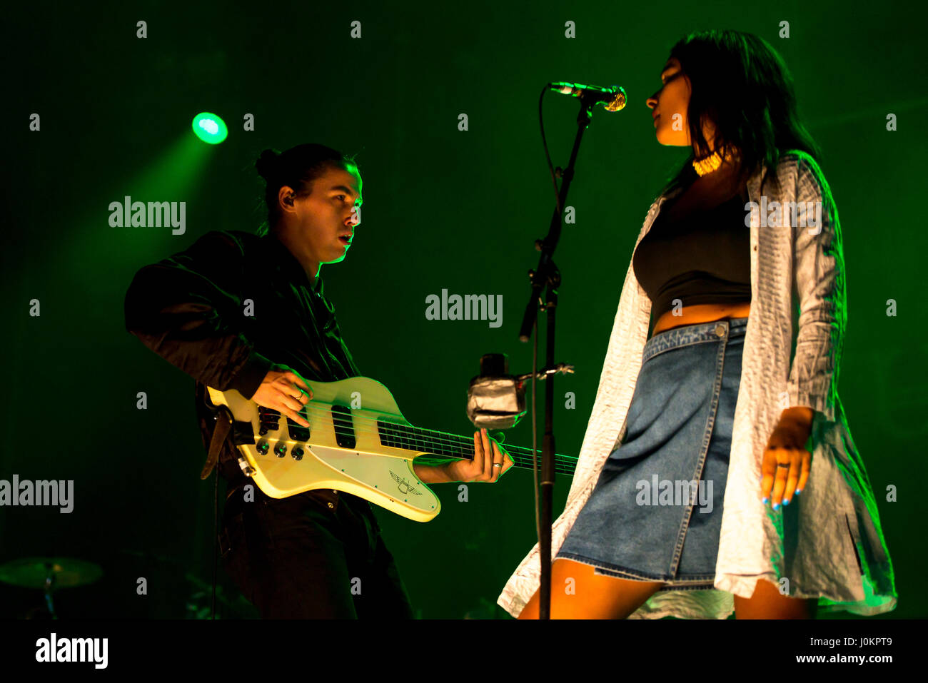 MADRID - Sep 10: Jungle (anima moderna band) eseguire in concerto a Dcode Music Festival il 10 settembre 2016 a Madrid, Spagna. Foto Stock