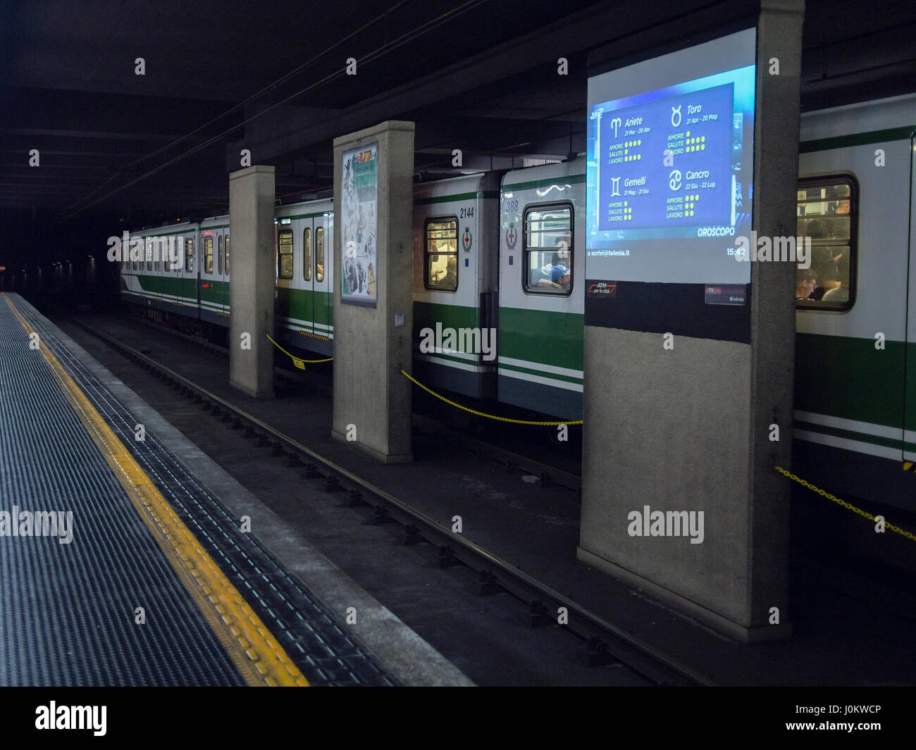 Milano esperienza della metropolitana Foto Stock