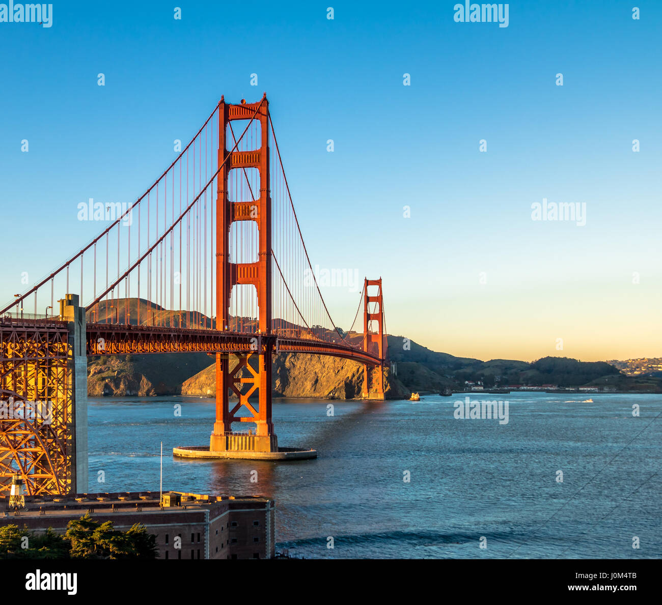 Golden Gate Bridge al tramonto - San Francisco, California, Stati Uniti d'America Foto Stock