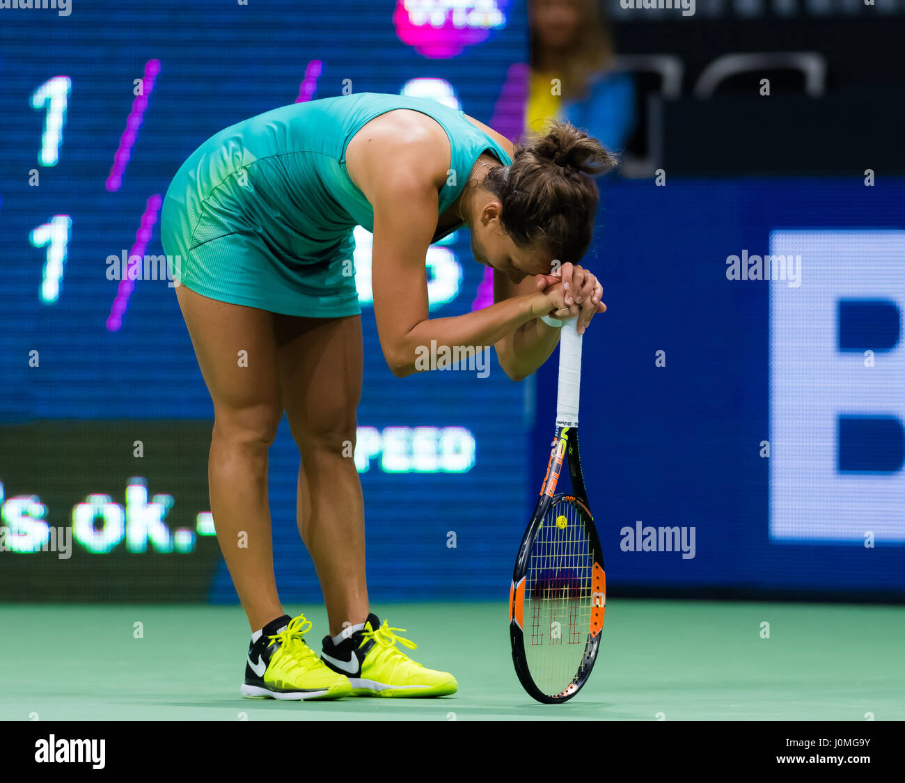 BIEL, Svizzera - 13 aprile : Barbora STRYCOVA in azione al 2017 Ladies Open Biel WTA torneo internazionale di tennis Foto Stock