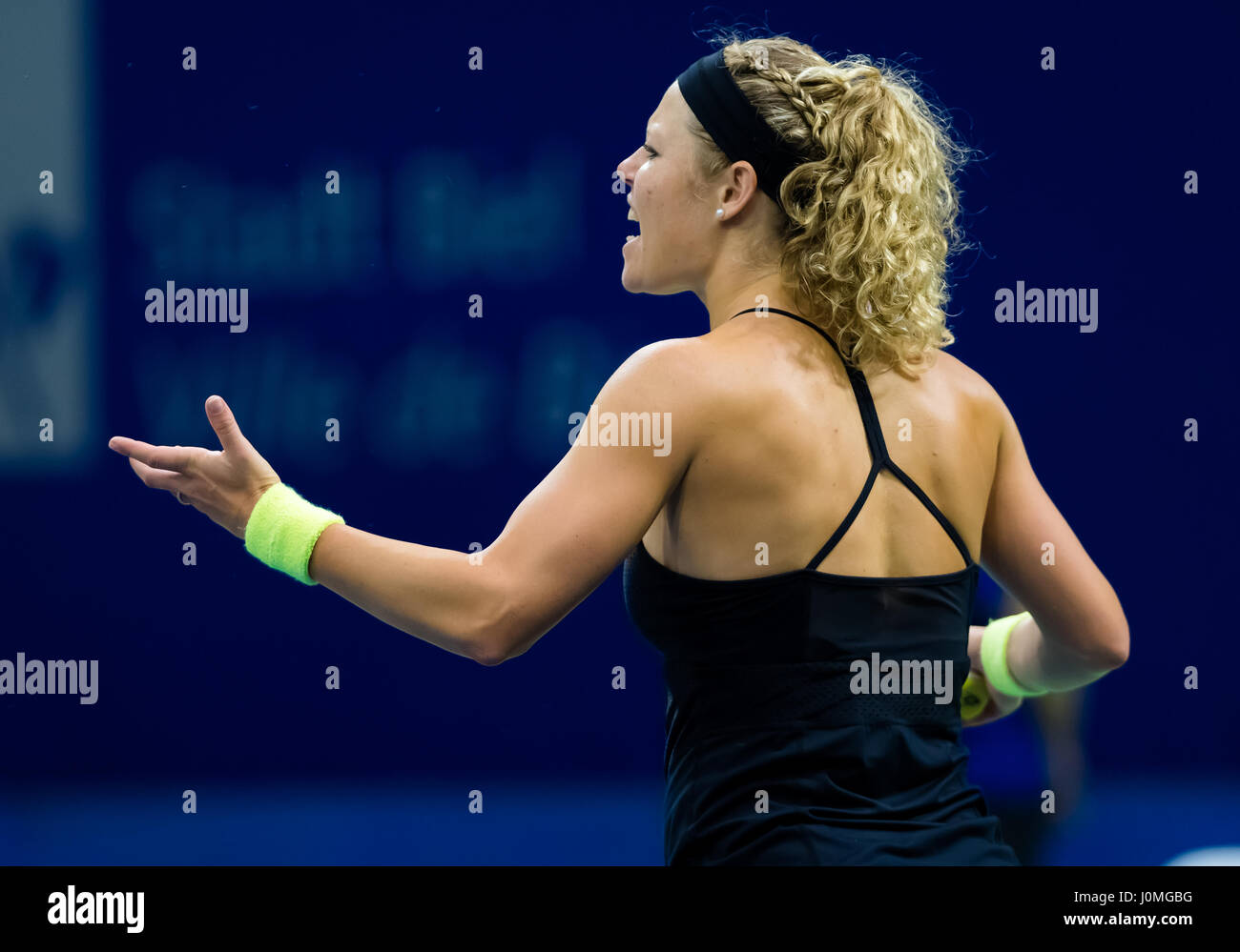 BIEL, Svizzera - 12 aprile : Laura Siegemund in azione al 2017 Ladies Open Biel WTA torneo internazionale di tennis Foto Stock