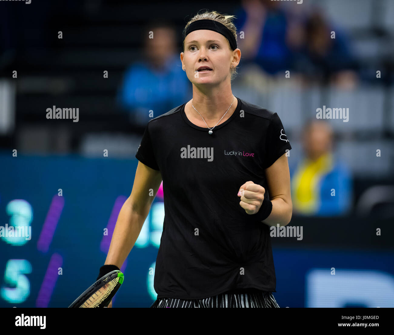 BIEL, Svizzera - 11 aprile : Marie Bouzkova in azione al 2017 Ladies Open Biel WTA torneo internazionale di tennis Foto Stock