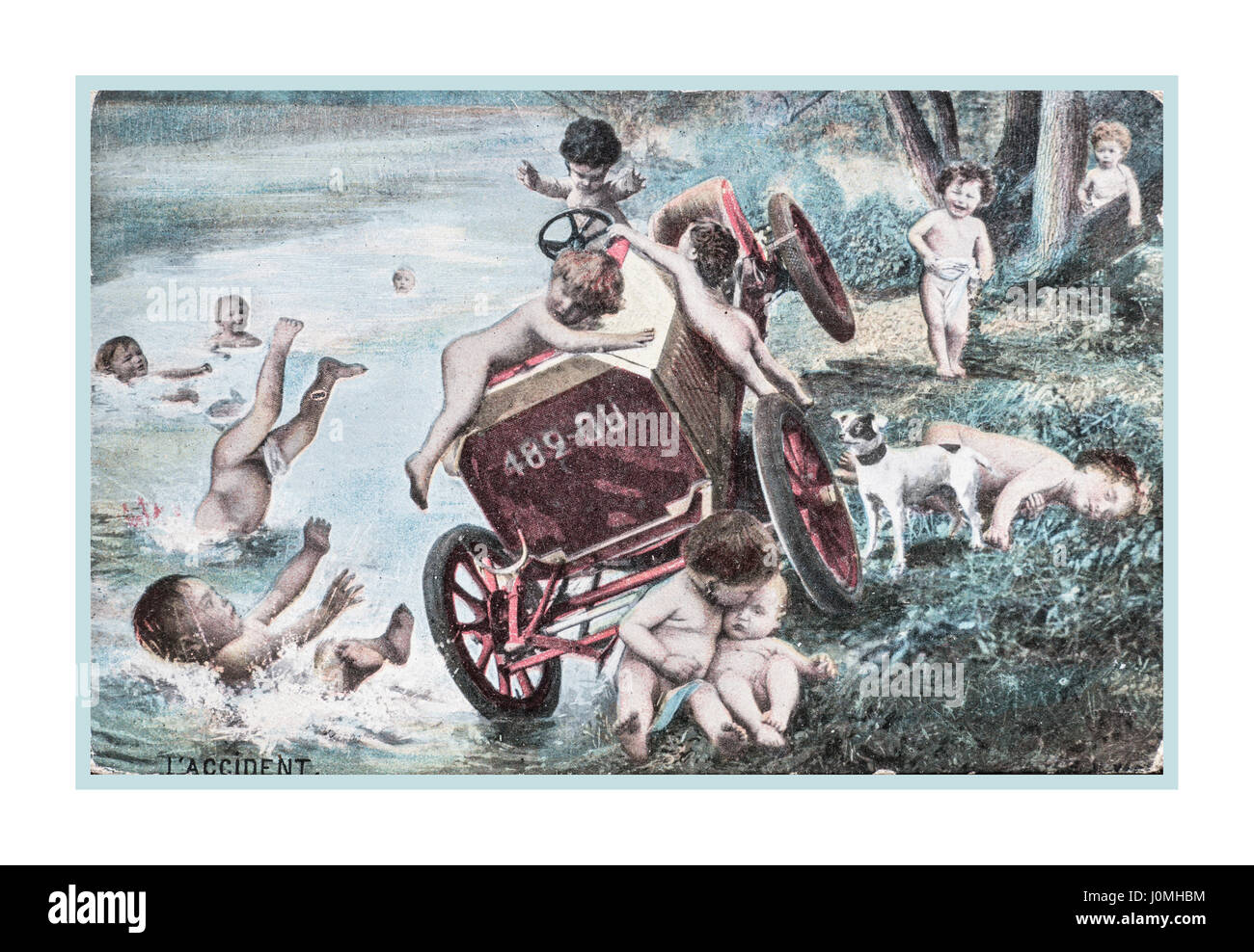 Guerra Mondiale 1 Vintage Fantasy cartolina francese datata 23 aprile 1917 mostra putti coinvolti con una vettura francese incidente.. Inviato da un serving soldato britannico dal fronte occidentale in Francia Foto Stock