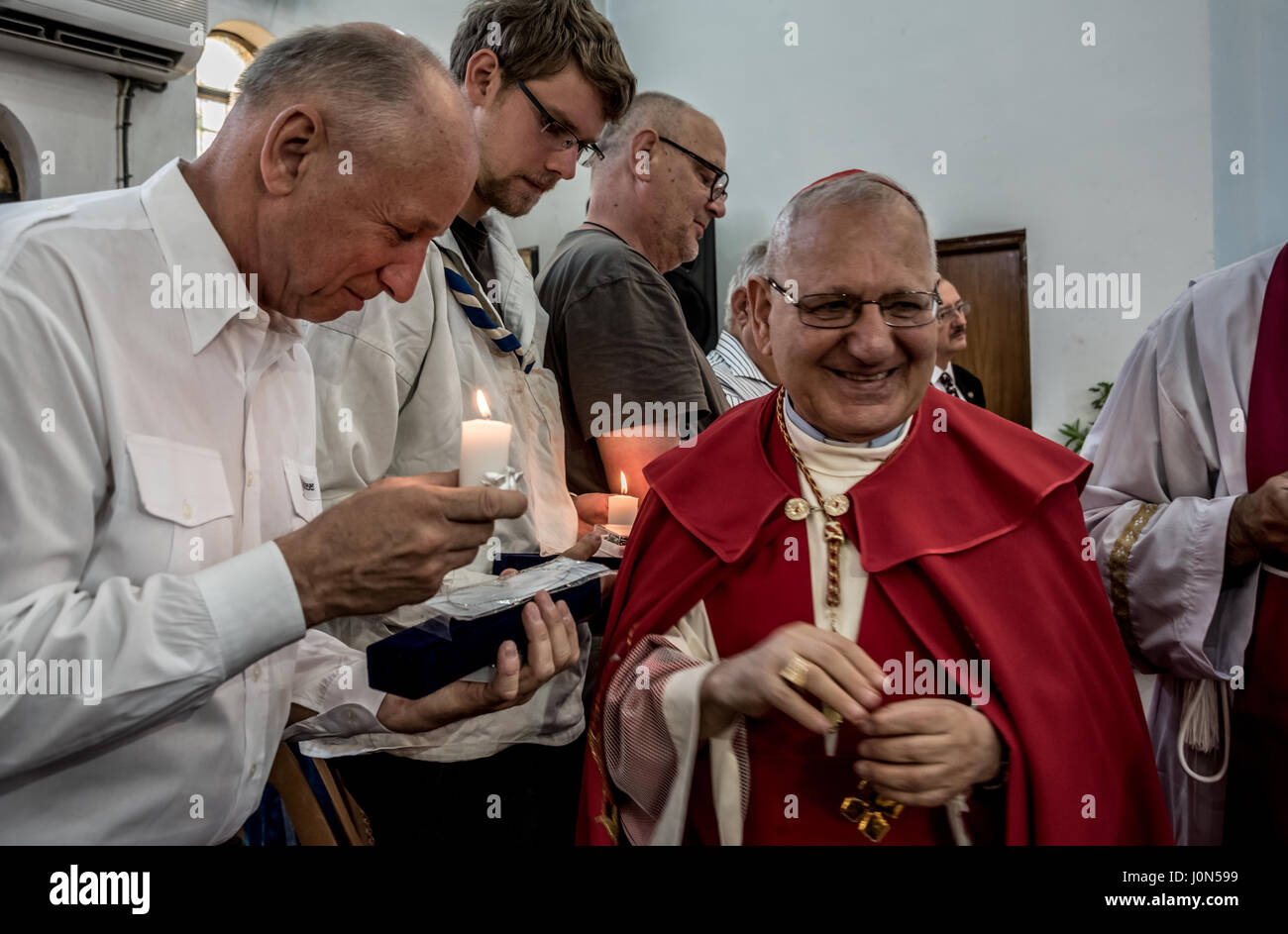 Pasqua in Iraq: Giovedì Santo il lavaggio dei piedi con Mar Louis Sako Raffaello - I cristiani in Medio Oriente Foto Stock