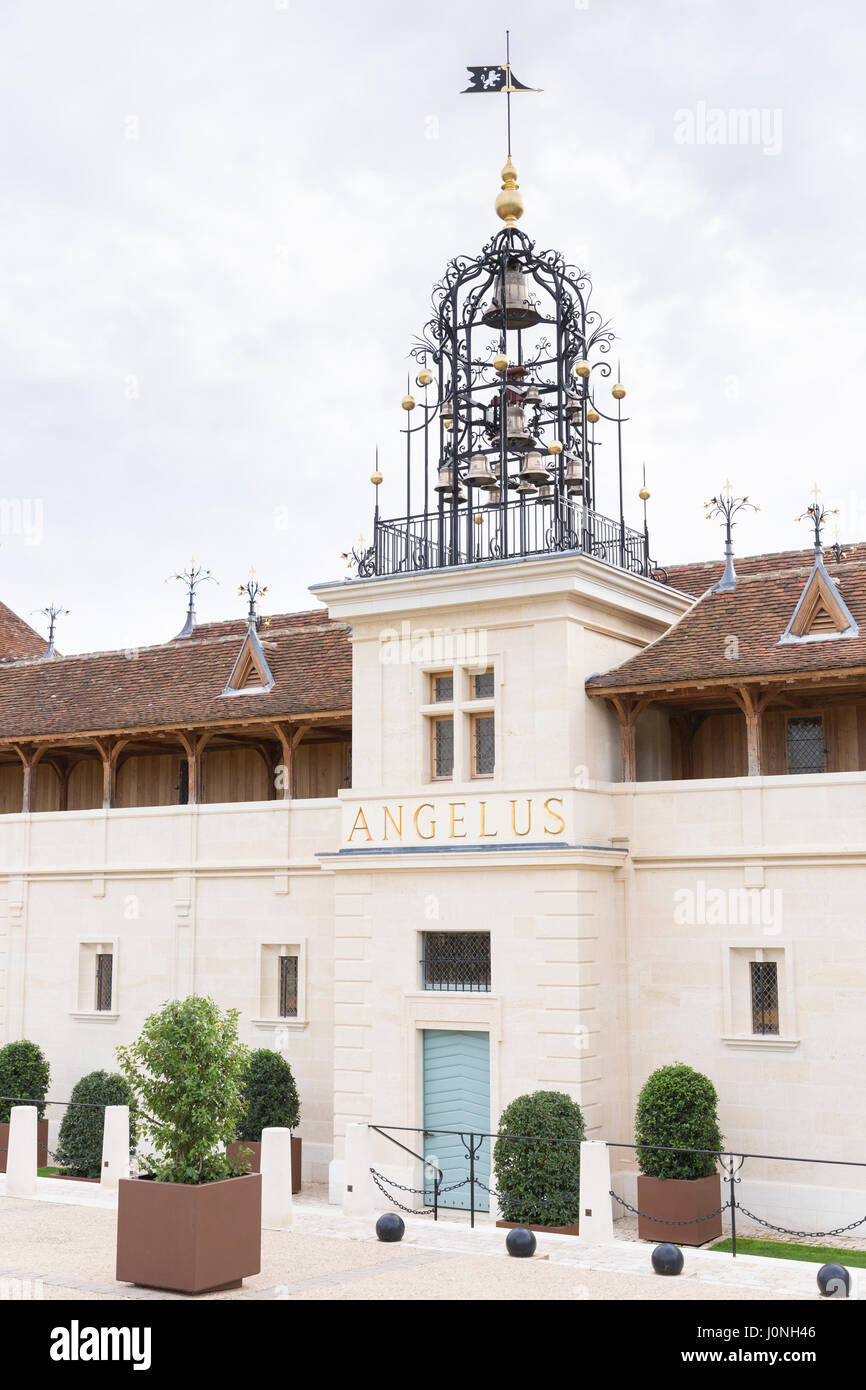Etichetta del vino Chateau Angelus famosa per il vino di lusso St Emilion Grand Cru, St Emilion, Francia Foto Stock