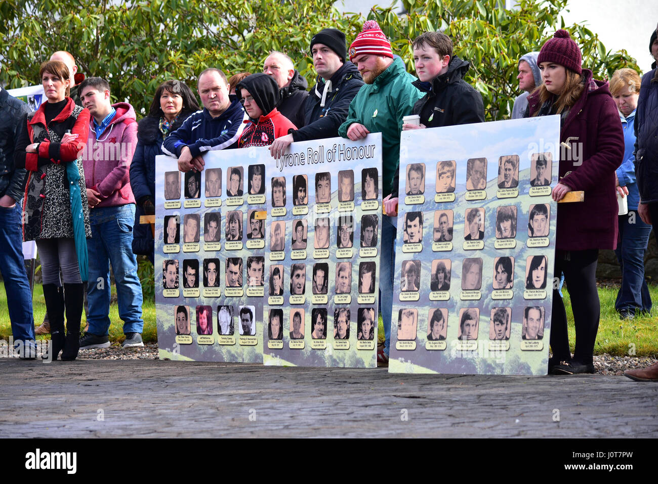 Più Carrok, County Tyrone. Xvi Apr, 2017. Un repubblicano 1916 Pasqua commemorazione parata e rally, County Tyrone. Credito: Mark inverno/Alamy Live News Foto Stock