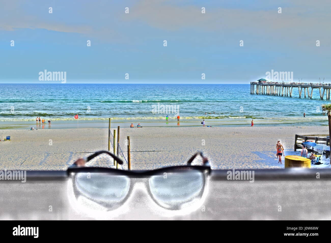 Foto di spiaggia di sabbia bianca e acque blu in Florida. Colori Pop, scattate con fotocamere reflex digitali. È possibile vedere le spiagge di Okala Island e il Destin, FL Foto Stock