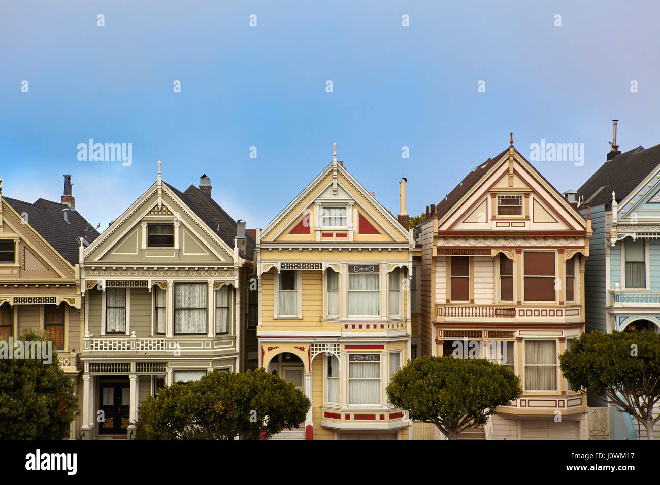 Painted Ladies vicino Alamo Square, San Francisco, California Foto Stock