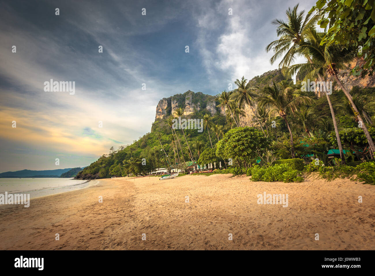 Pai Plong Spiaggia Ao Nang, Provincia di Krabi, Thailandia, Sud-est asiatico Foto Stock