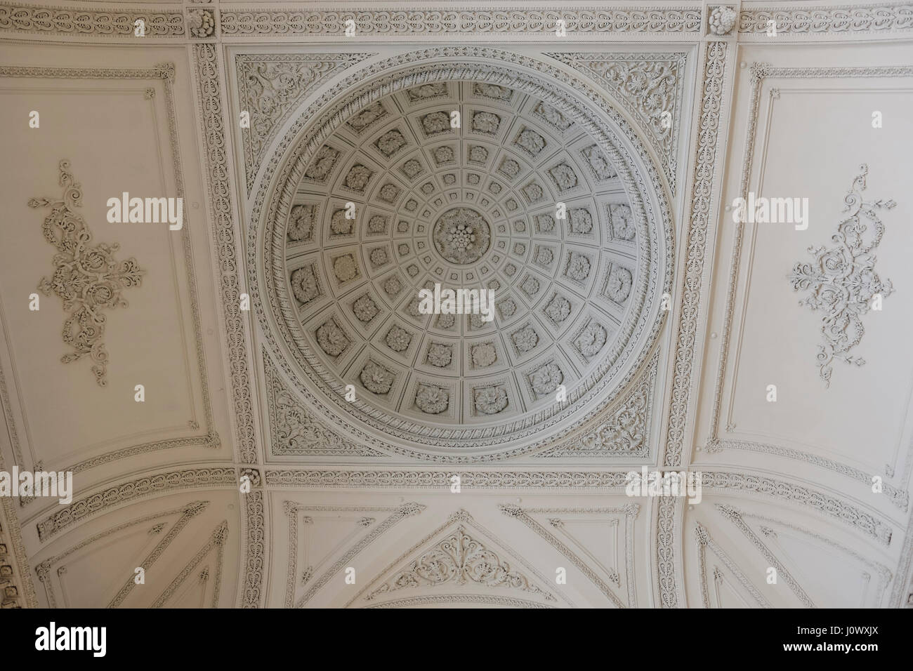 Osgoode Hall grande biblioteca, ornato soffitto soffitto in gesso, Toronto, Ontario, Canada. Foto Stock