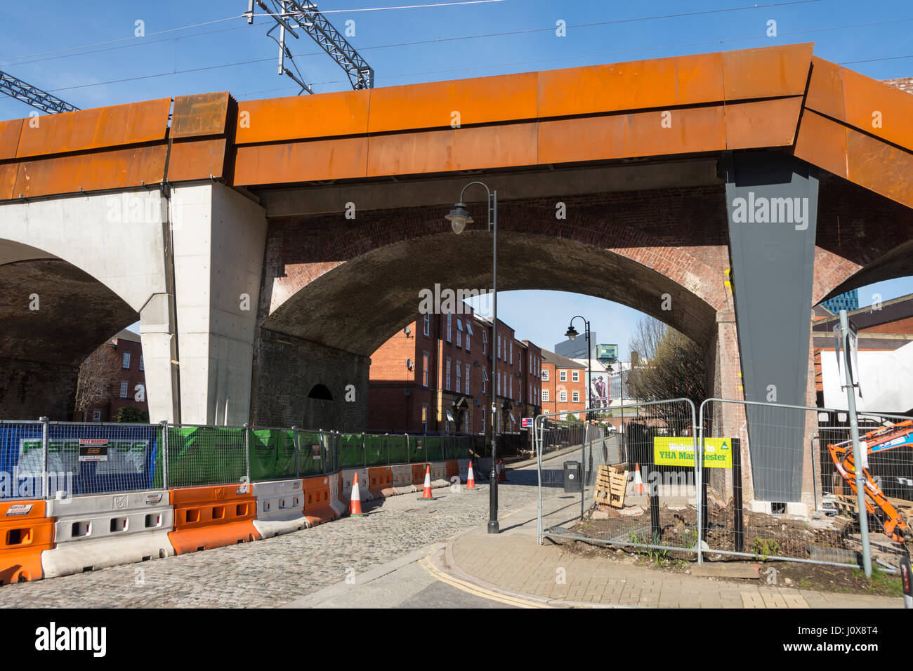 Recentemente ampliato ponte sul pontile di patata, per la nuova corda Ordsall rail link, Salford, Manchester, Inghilterra, Regno Unito Foto Stock