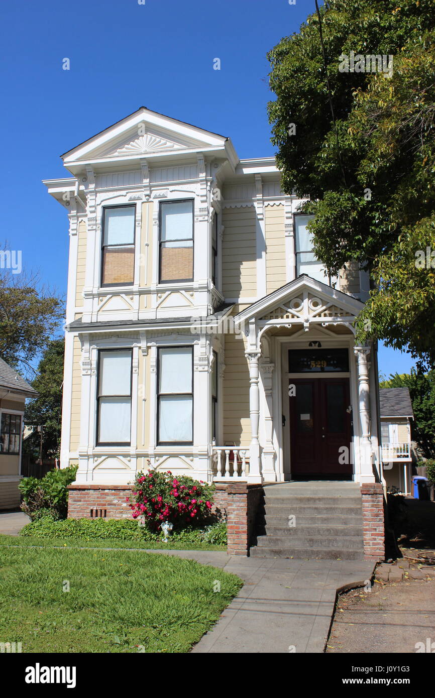 Il cap. George Pinkham House, Eastlake o stick-style casa costruita nel 1885 in Napa California Foto Stock