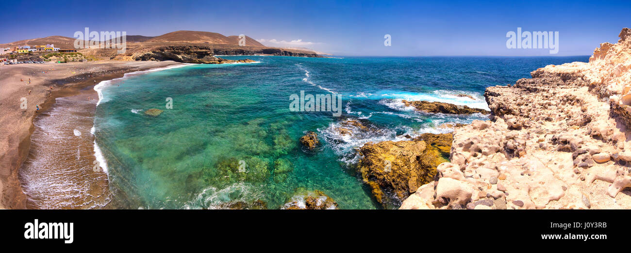 Vista Ajuy coste e montagne di origine vulcanica sull isola di Fuerteventura, Isole Canarie, Spagna. Foto Stock