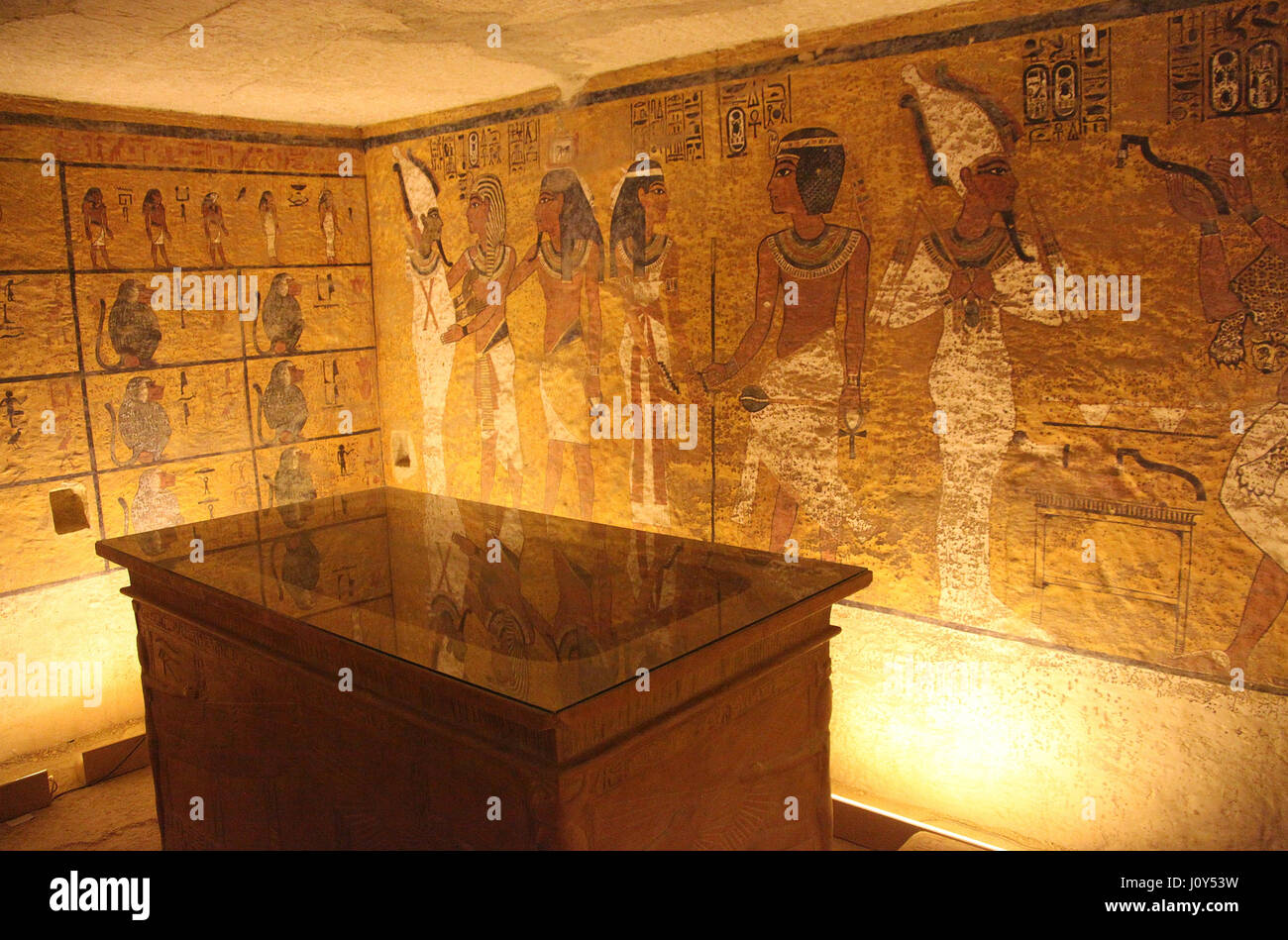 Replica tomba del faraone Tutankhamon che è stata costruita sulla riva occidentale di Luxor Foto Stock