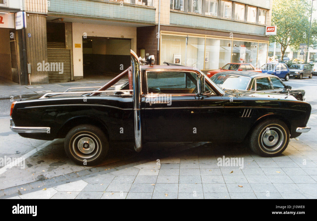 ROLLS ROYCE ricostruito come un servizio auto per un negozio di riparazioni auto a Düsseldorf Germania 2002 Foto Stock