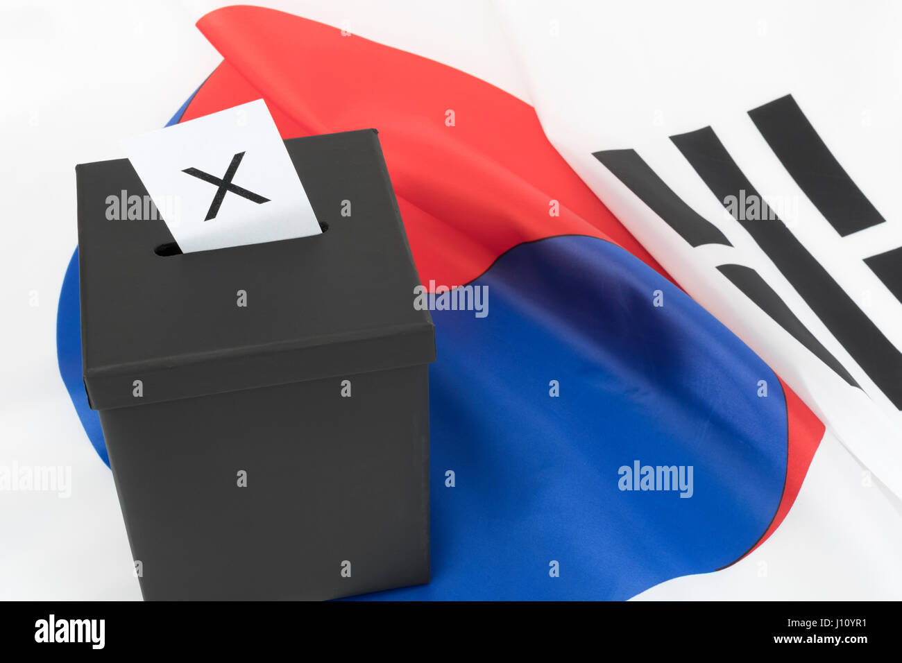 Andando alle urne corea del sud immagini e fotografie stock ad alta