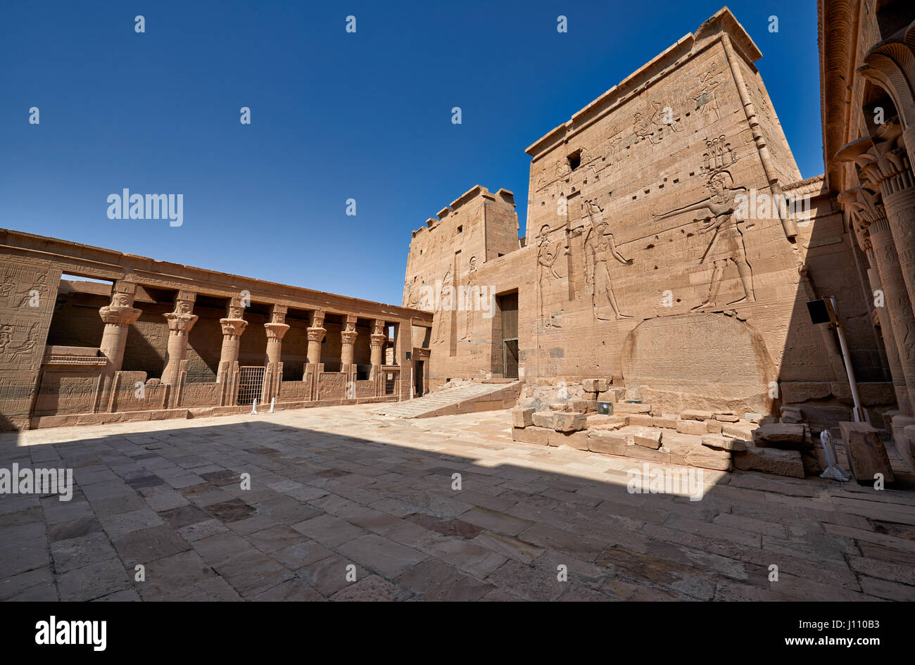 Il tempio tolemaico di Iside di Philae, Aswan, Egitto, Africa Foto Stock
