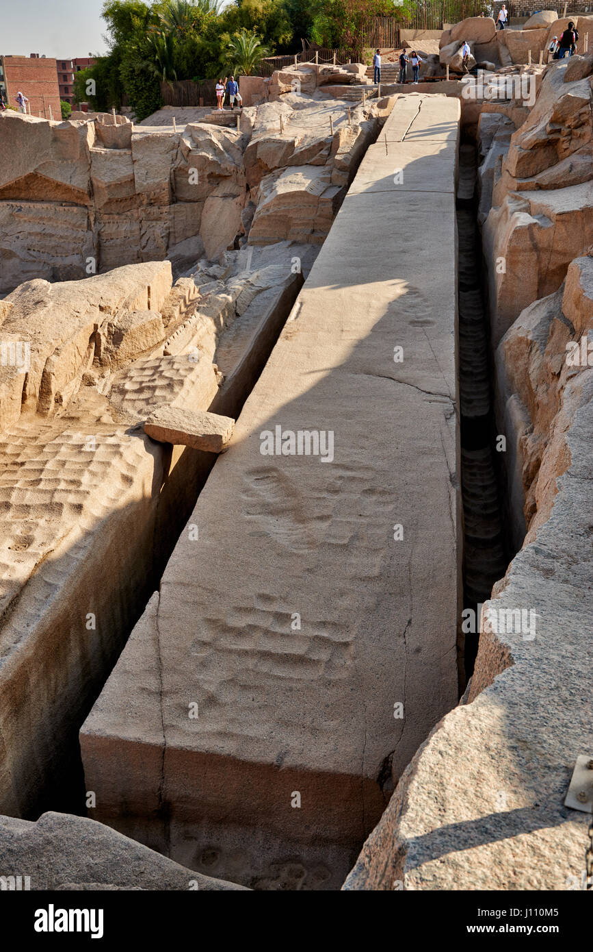 Cava di pietra con Obelisco incompiuto, Aswan , Egitto, Africa Foto Stock