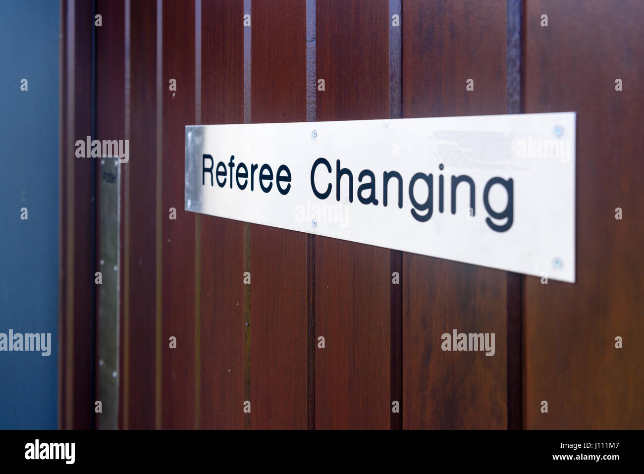 Cartello sulla porta di un arbitro spogliatoio Foto Stock