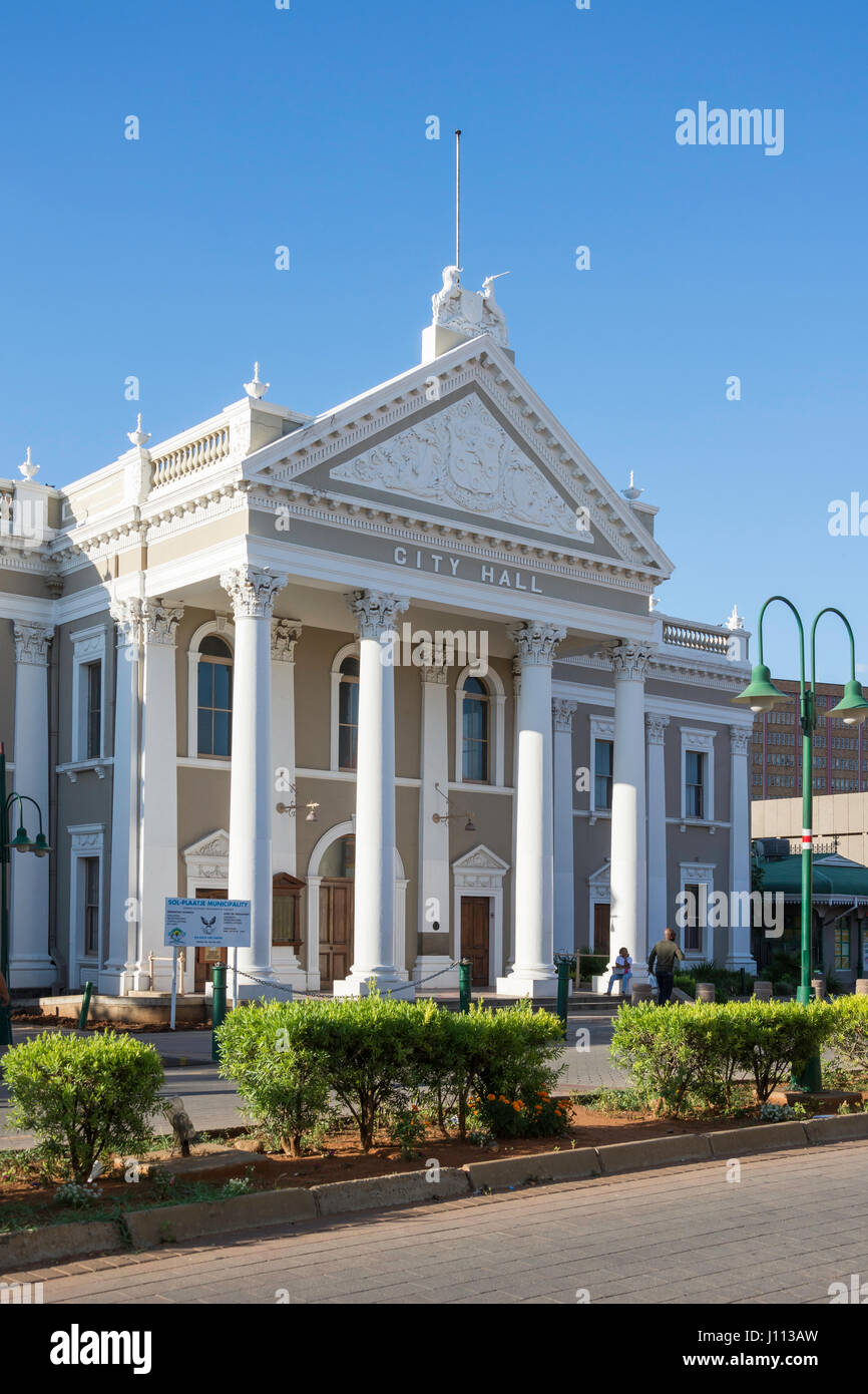 Il vecchio municipio, Market Street, Kimberley, nel nord della provincia del Capo, Repubblica del Sud Africa Foto Stock