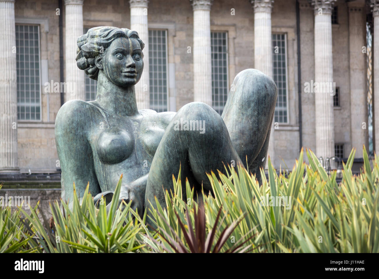 Floozie nella Jacuzzi statua, Victoria Square, Birmingham, Regno Unito Foto Stock