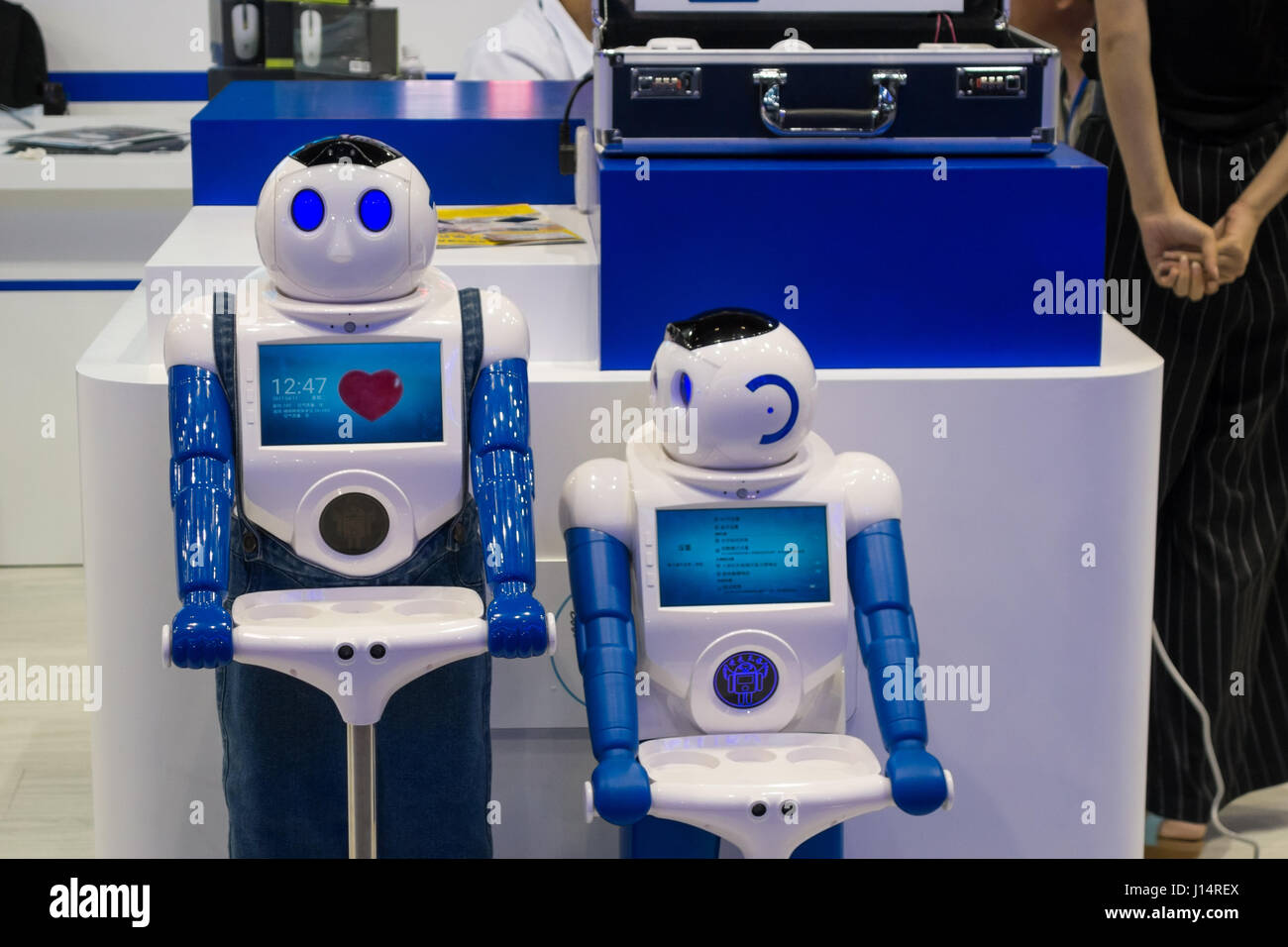 Robot fratelli in una conferenza di tecnologia a Shenzhen, Cina Foto Stock