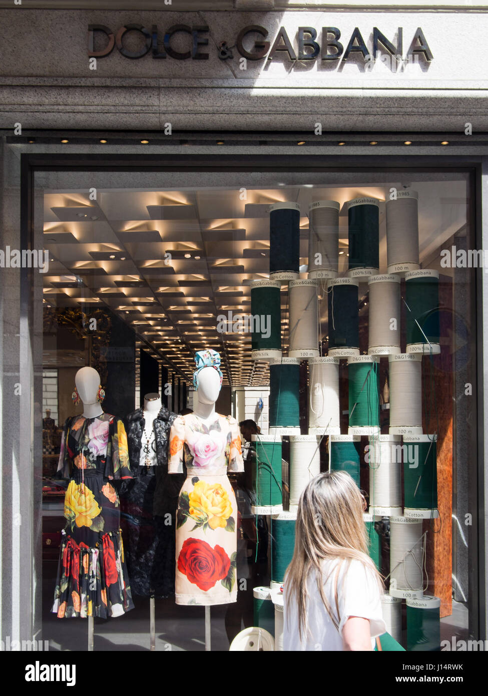 Dolce & Gabbana store Via Montenapoleone , Milano Italia Foto stock - Alamy