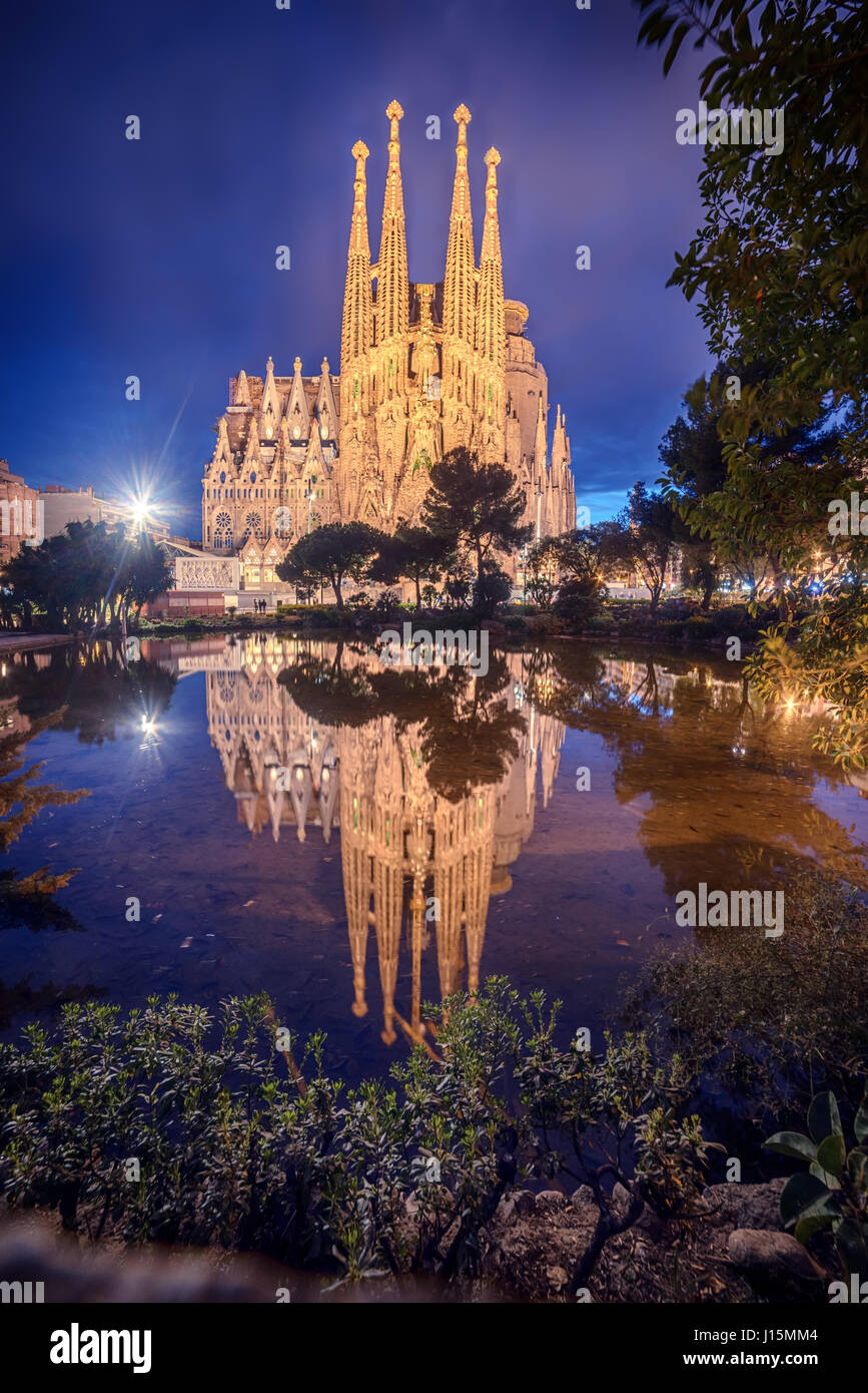 Barcellona, in Catalogna, Spagna: Basicila e chiesa espiatorio della Santa Famiglia, conosciuta come la Sagrada Familia Foto Stock