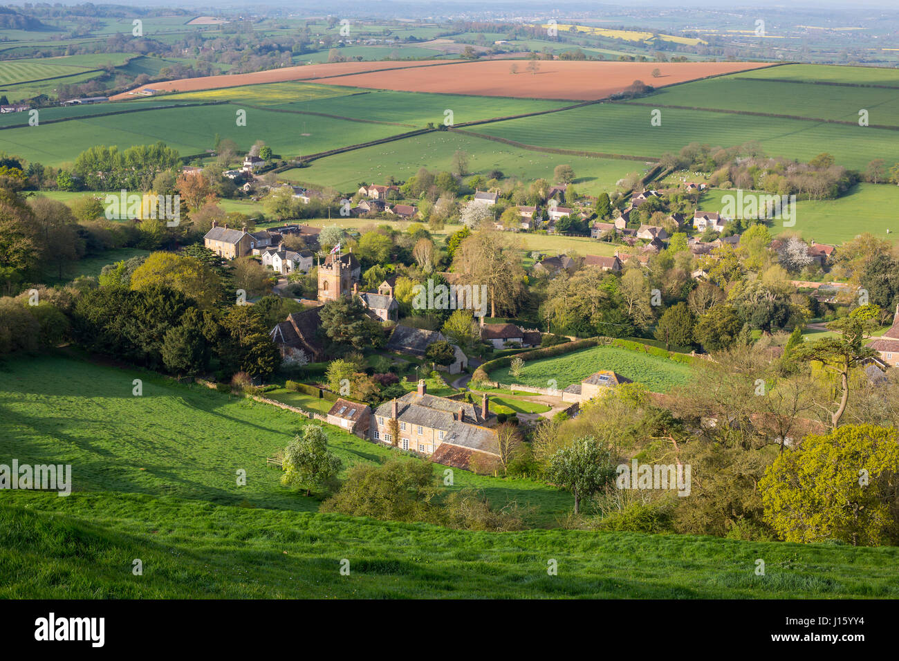 Alta Vista di Corton Denham, un villaggio tradizionale nel Somerset, Inghilterra, Regno Unito Foto Stock