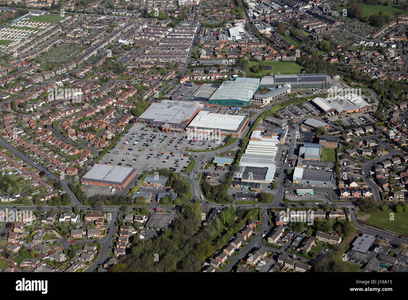 Vista aerea del retail development presso Hookstone Park, Harrogate, North Yorkshire Foto Stock Vista aerea del retail development presso Hookstone Park, Harrogate, North Yorkshire Foto Stock