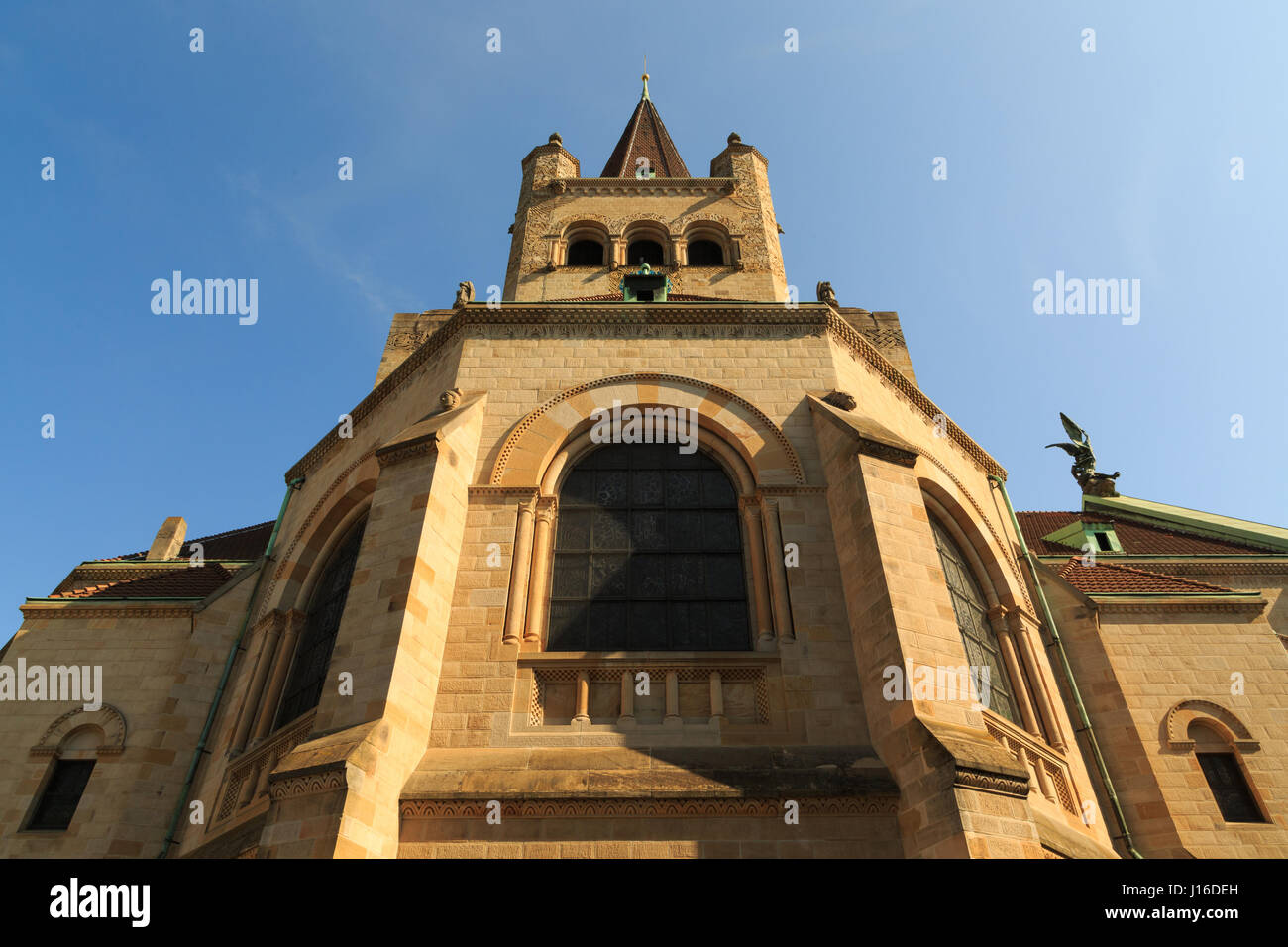 Una fotografia della St. Pauls chiesa (Pauluskirche) a Basilea, in Svizzera. La chiesa fu costruita tra il 1898 e il 1901 e offre un neoromanica st Foto Stock