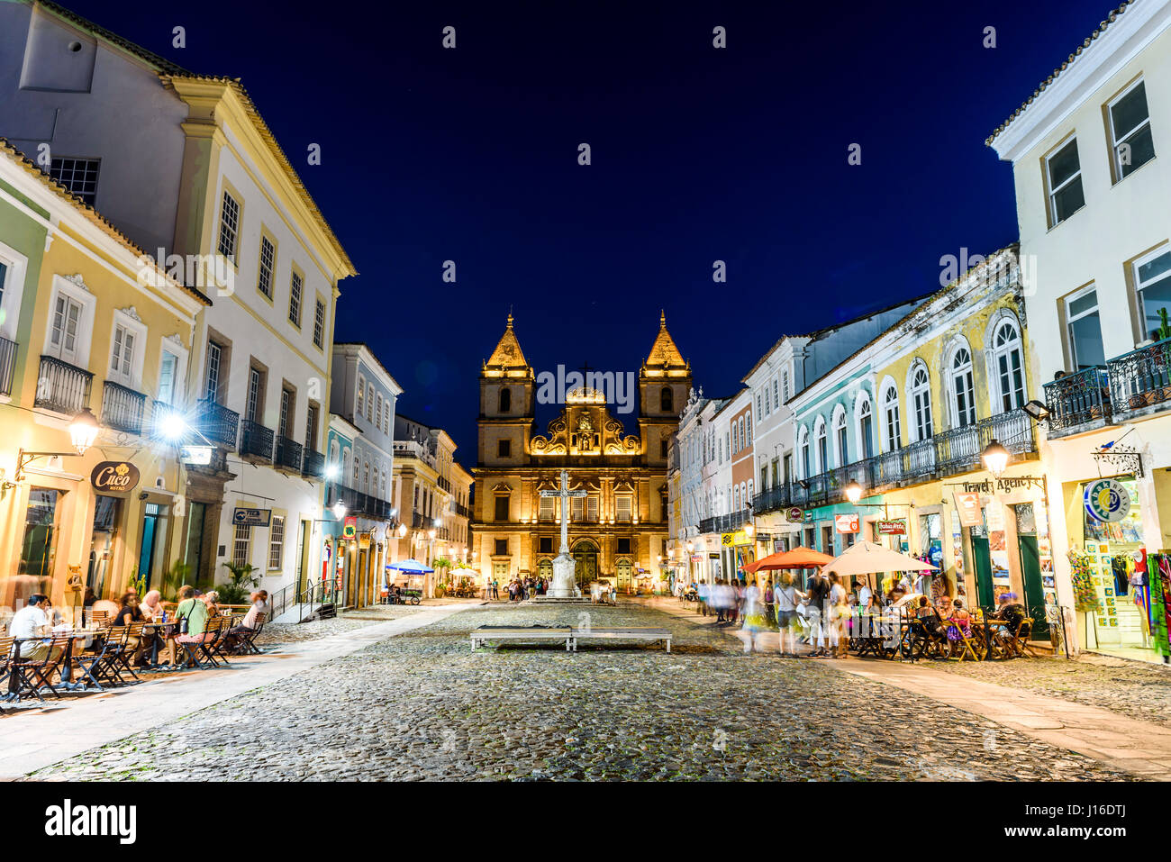 Pelourinho district di notte nel vecchio centro storico di Salvador de Bahia, Brasile, Foto Stock