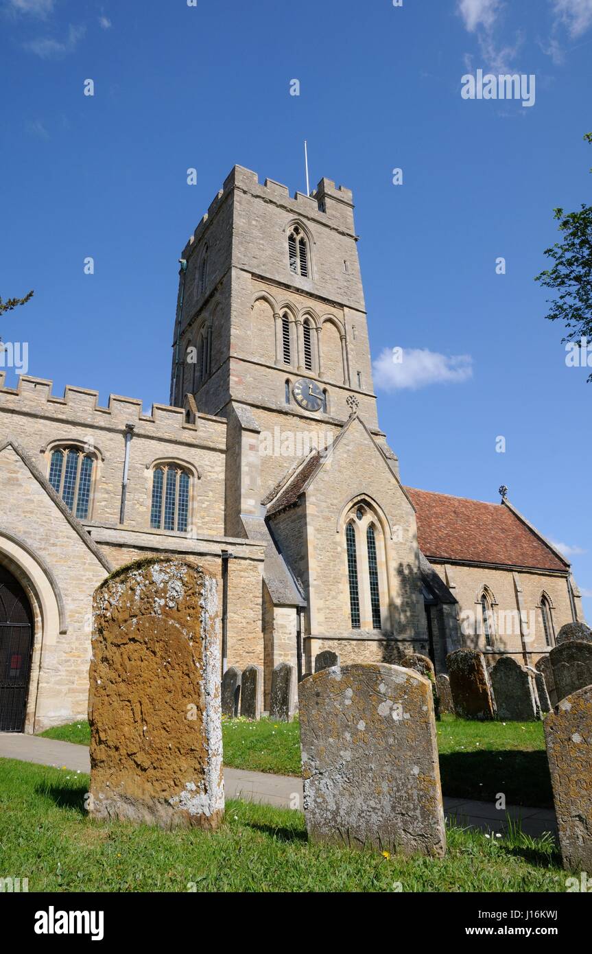 Chiesa di Santa Maria, Felmersham, Bedfordshire, è stato descritto come "il più nobile Chiesa Parrocchiale della contea. Fu costruita tra il 1220 e 1240. Foto Stock